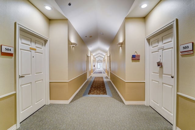 5_web_or_mls_Zac_Lentz_Parkway_005